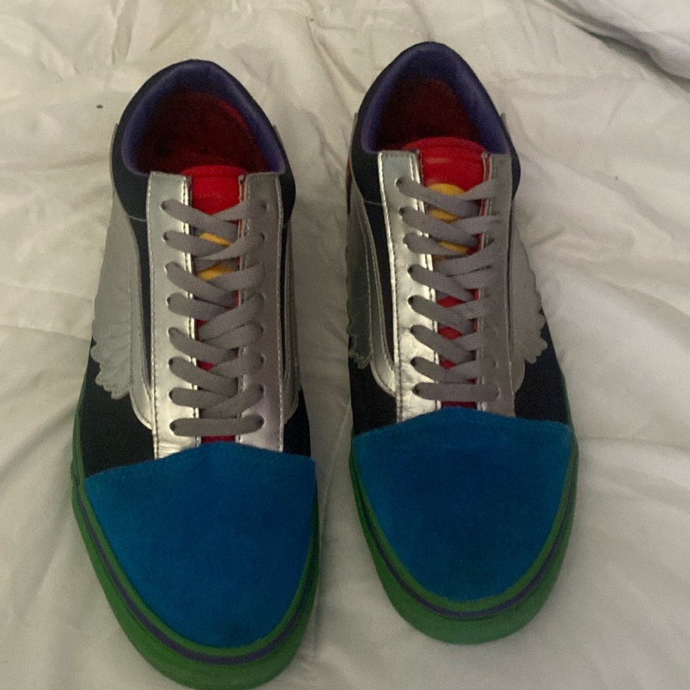 Marvel comic vans size men’s 11 in great shape